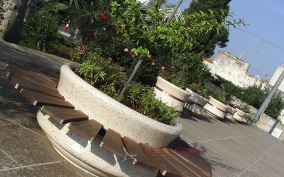 Acquarica del Capo fioriere e panchine con fioriere