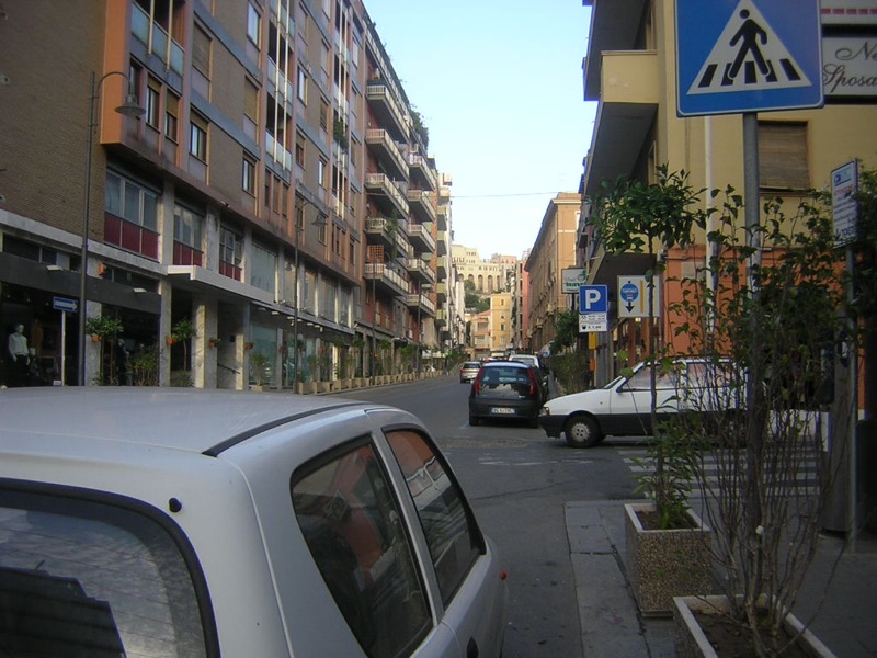 Panchine e Fioriere a Cagliari Via Alghero